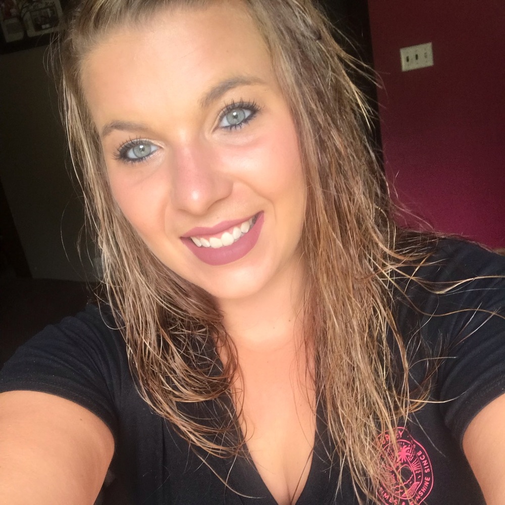 Meet your Posher, Tori